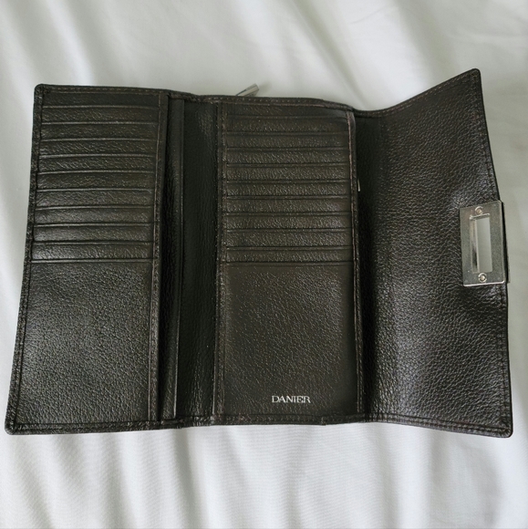 Danier Genuine Leather Wallet (Dark Brown) - Picture 3 of 12